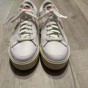 Nike women White Sneakers with Cream Midsole